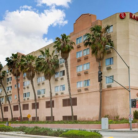 Hotel Ramada By Wyndham Hawthorne/Lax Esterno foto
