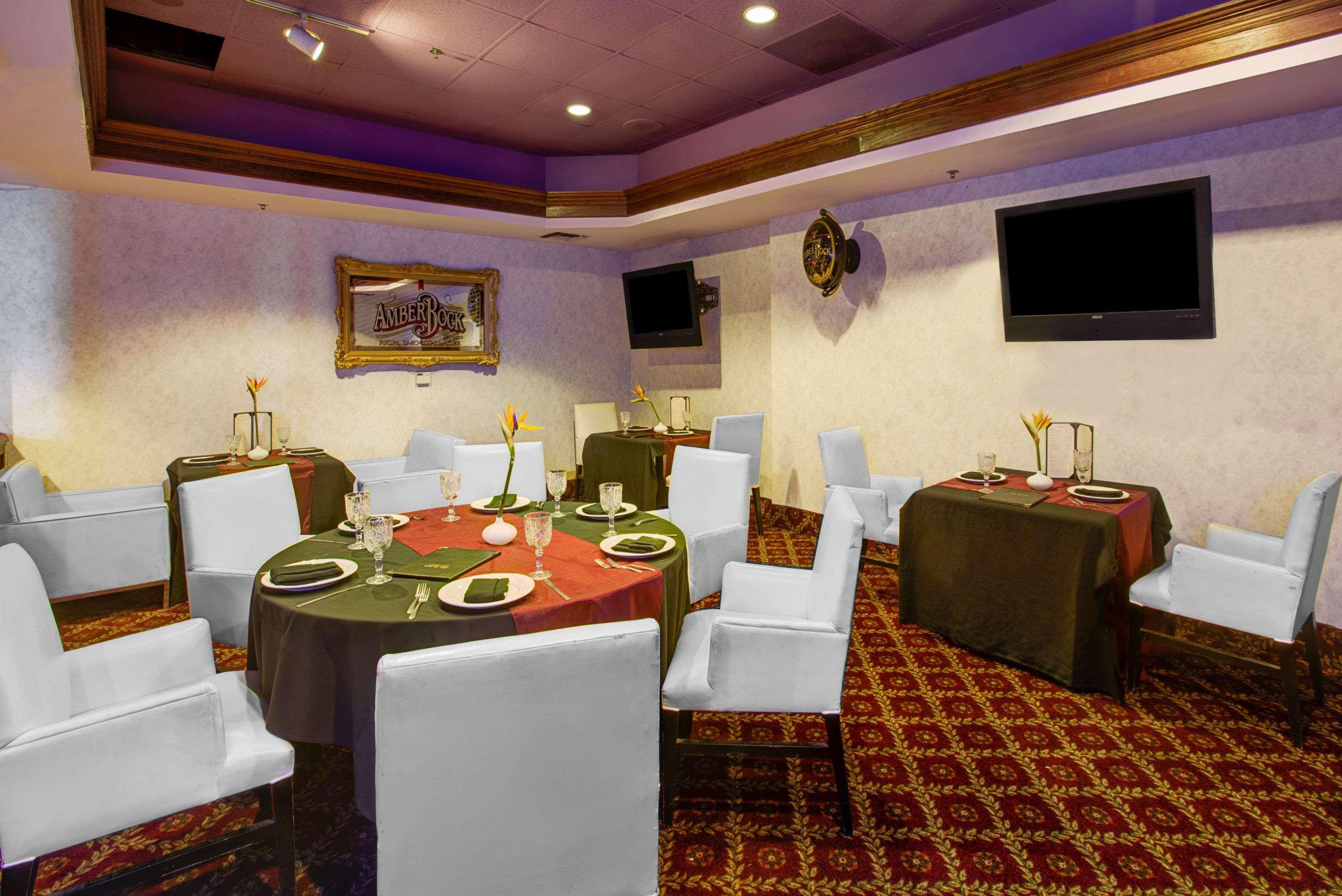 Hotel Ramada By Wyndham Hawthorne/Lax Esterno foto