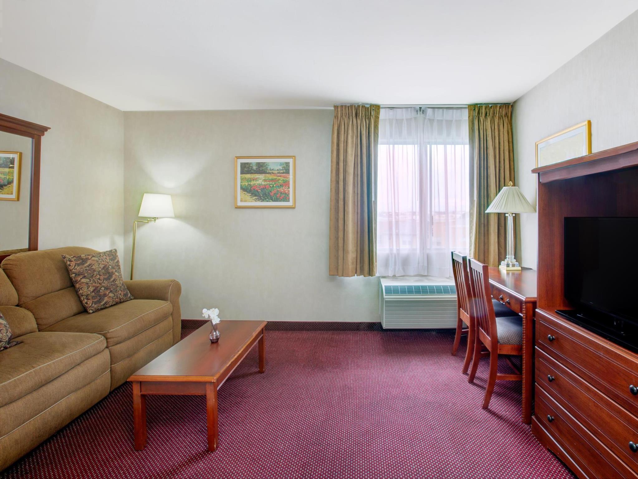 Hotel Ramada By Wyndham Hawthorne/Lax Esterno foto